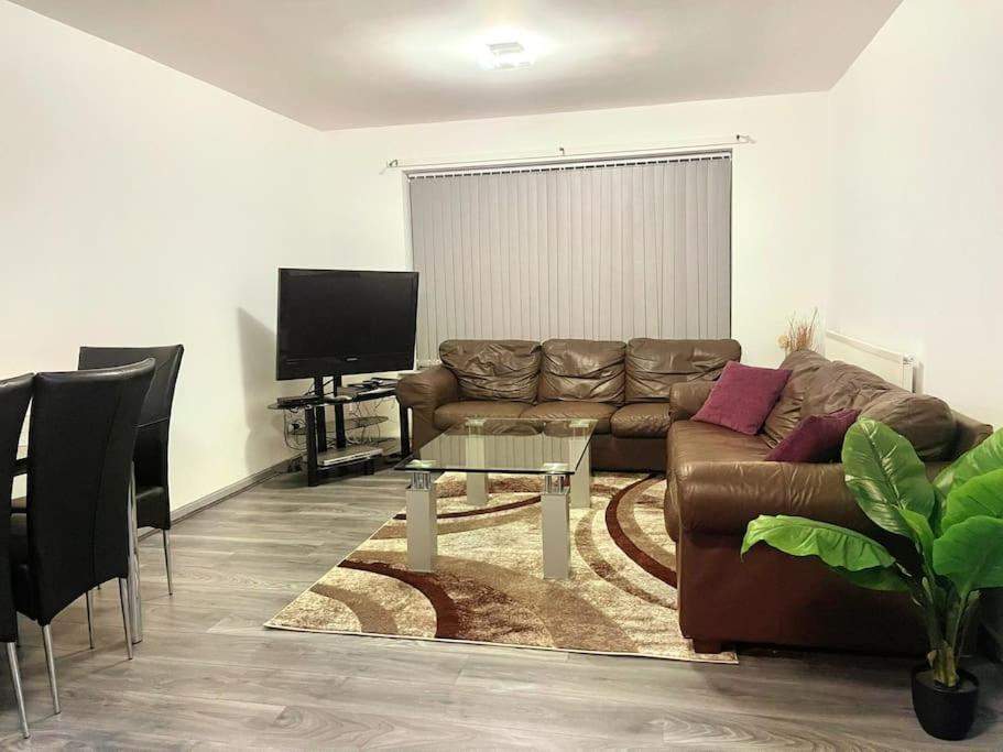 Lovely 3 Bed Ground Floor Apartment Near Qe Hospital Harborne Birmingham New Exterior photo